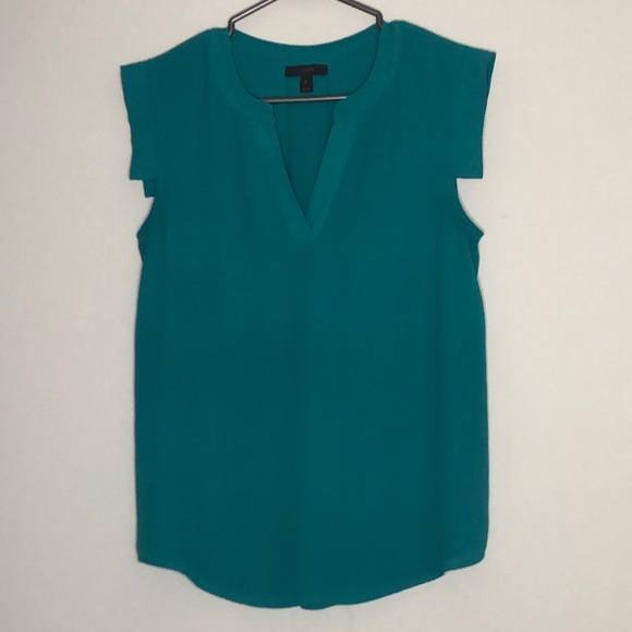 J. Crew Tops - J. Crew top size 6